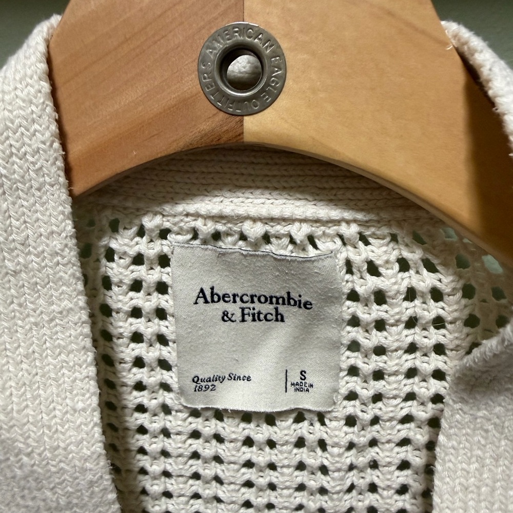 Abercrombie & Fitch Off-White Knit Cardigan